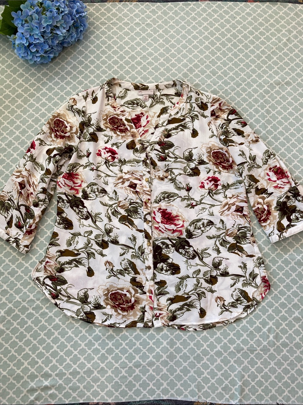 Dressbarn Rose Print Button Up Blouse 1X